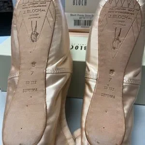 Bloch | Shoes | Bloch Suprima Pointe Shoe S32 New | Poshmark